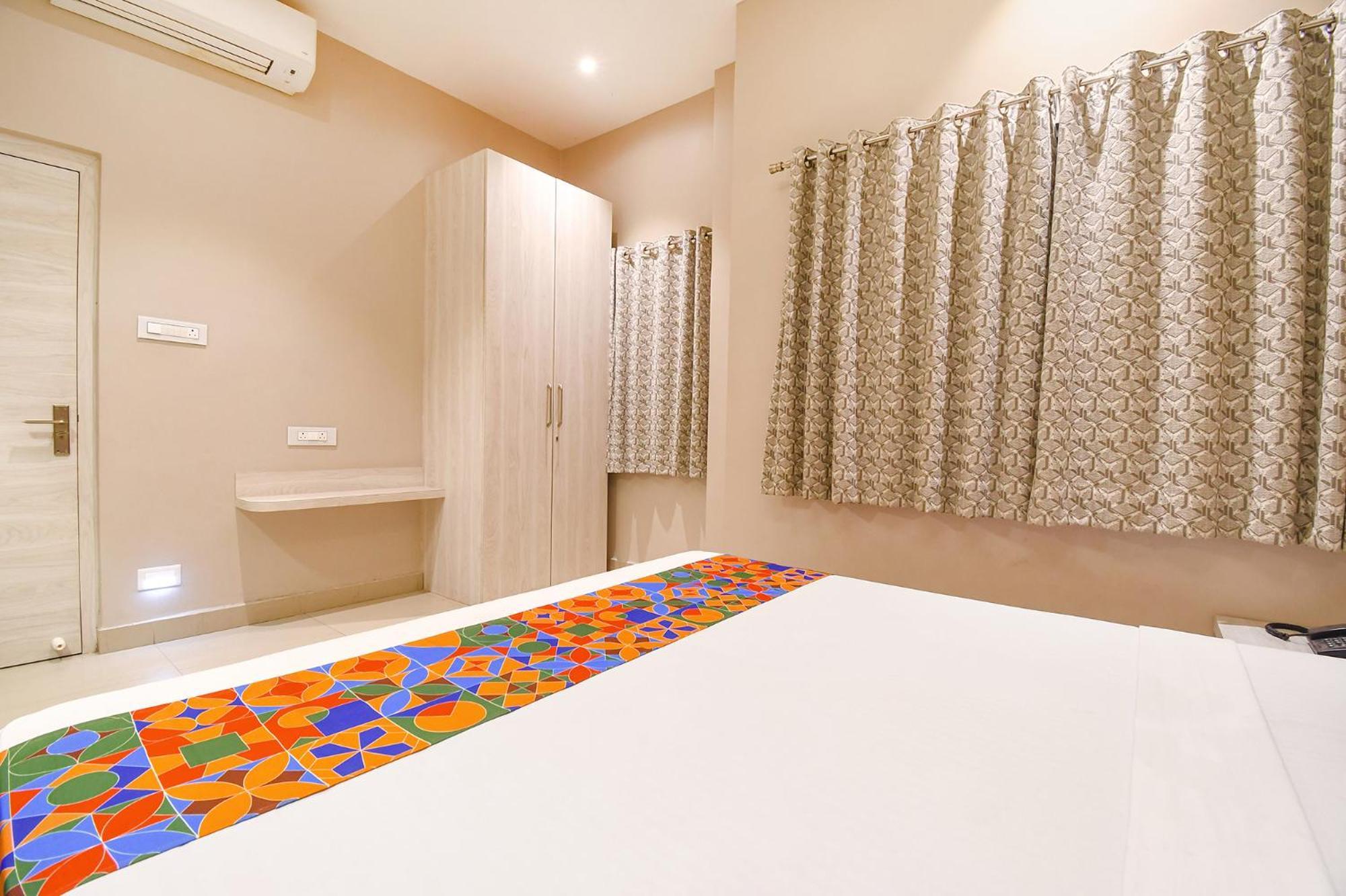 Fabhotel Kitchen Q Inn - Belaghata Kolkata Luaran gambar