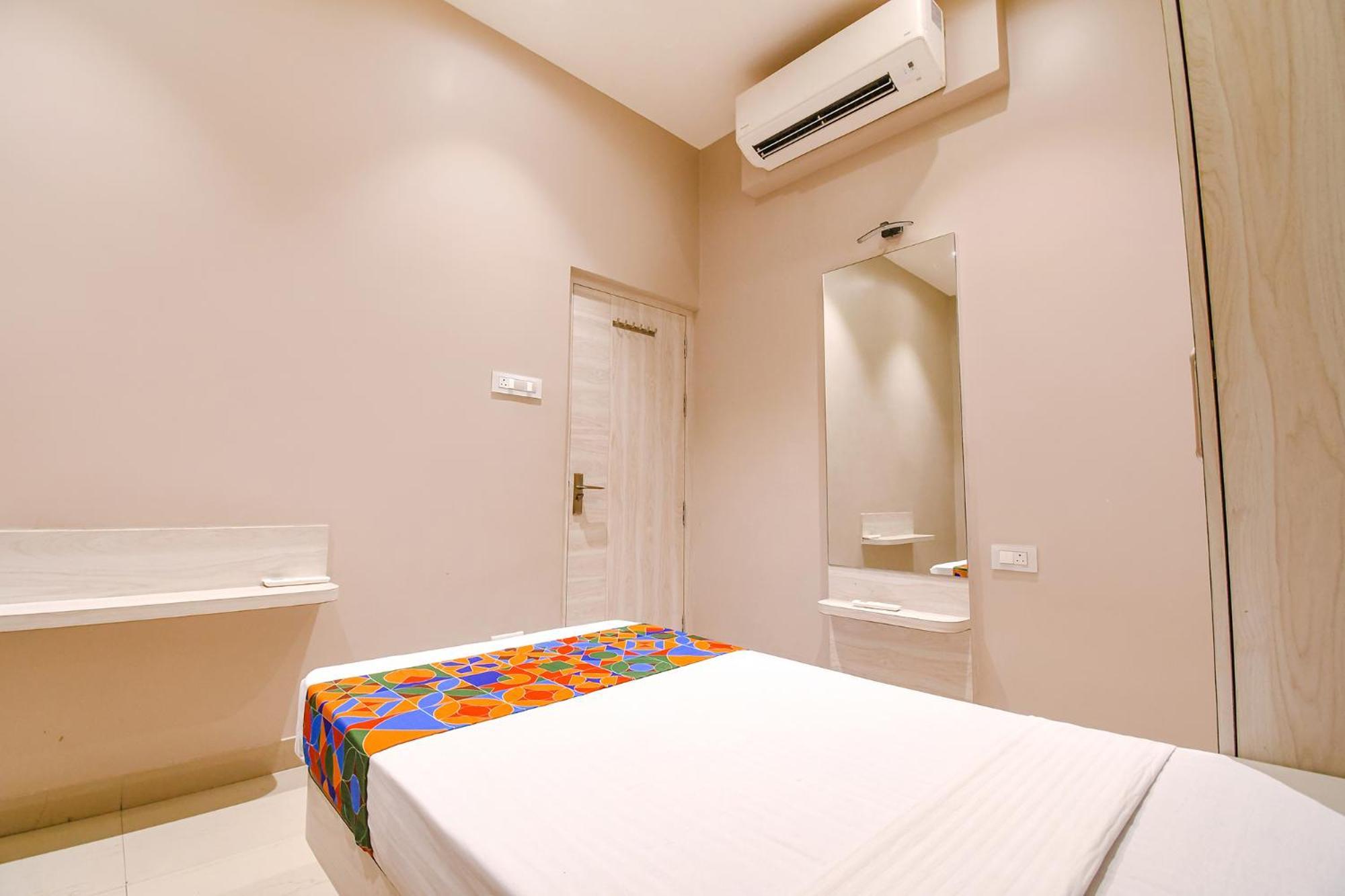 Fabhotel Kitchen Q Inn - Belaghata Kolkata Luaran gambar